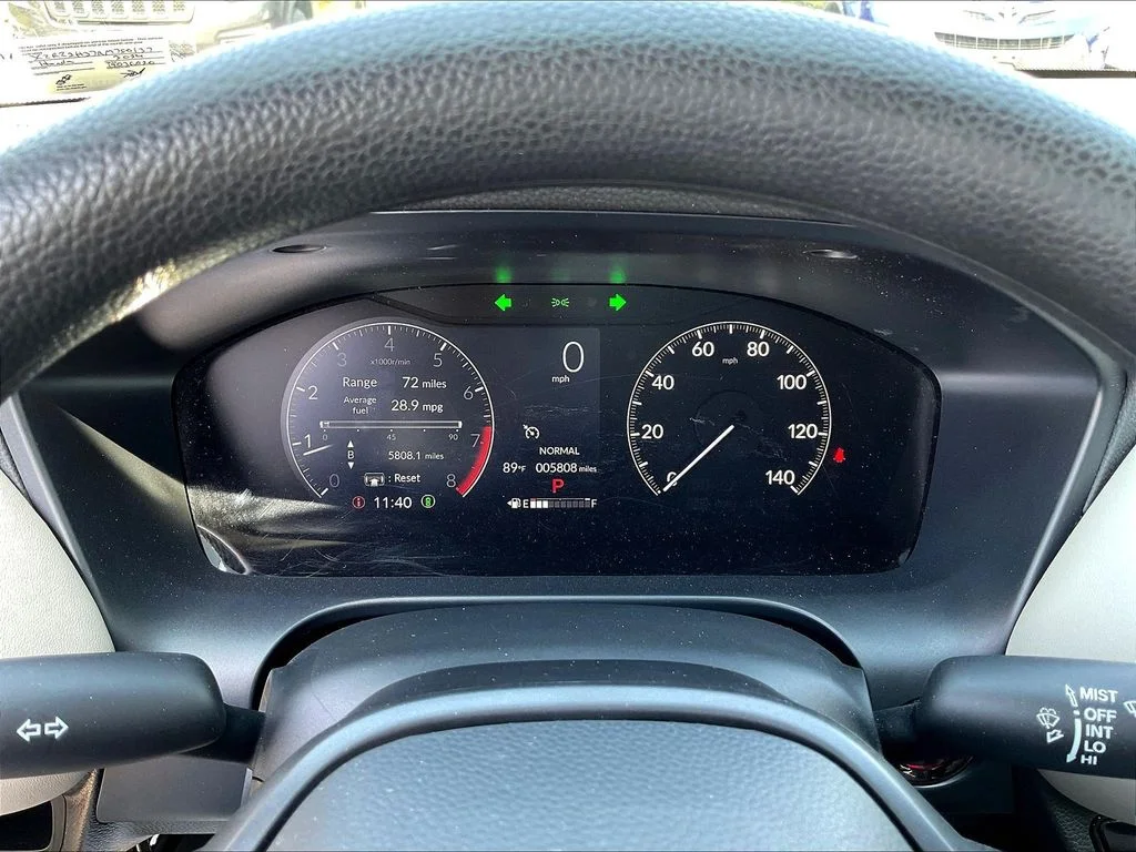 Used 2024 Platinum White Pearl Honda LX image 14