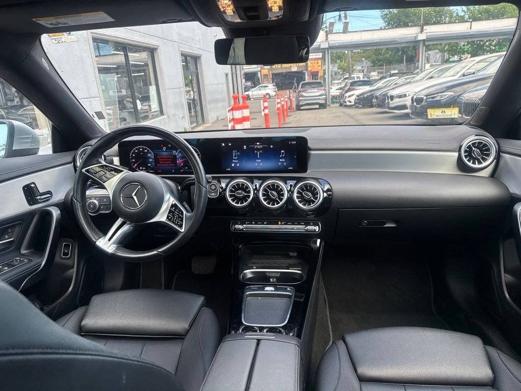 Used 2025  Mercedes-Benz CLA 250 image 20