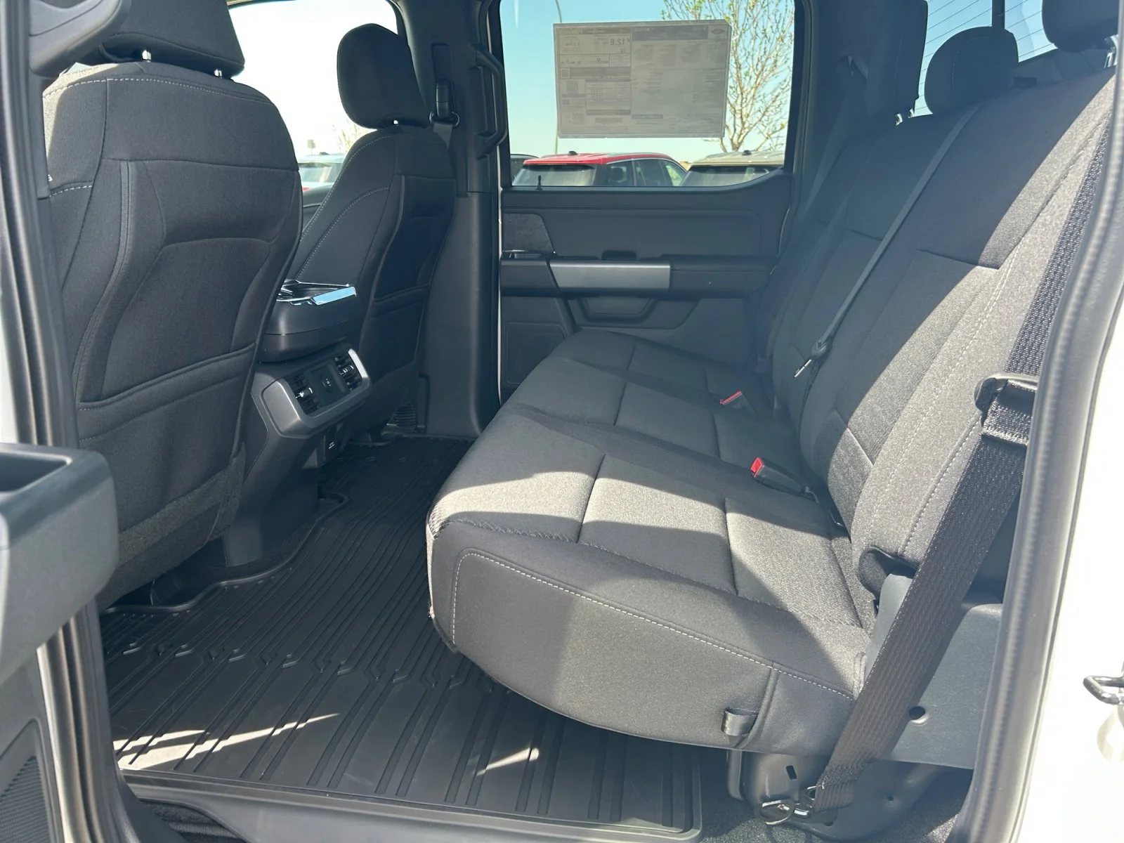 New 2026 Oxford White Ford XLT image 18