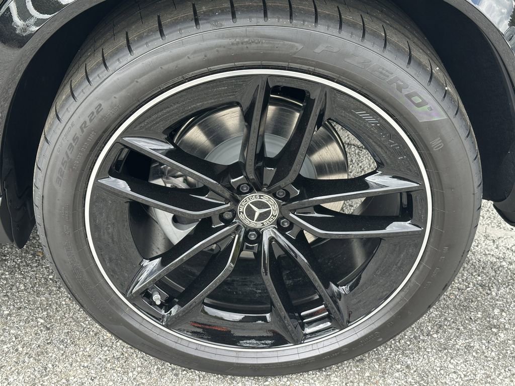 New 2026 Obsidian Black Metallic Mercedes-Benz GLE 580 image 23