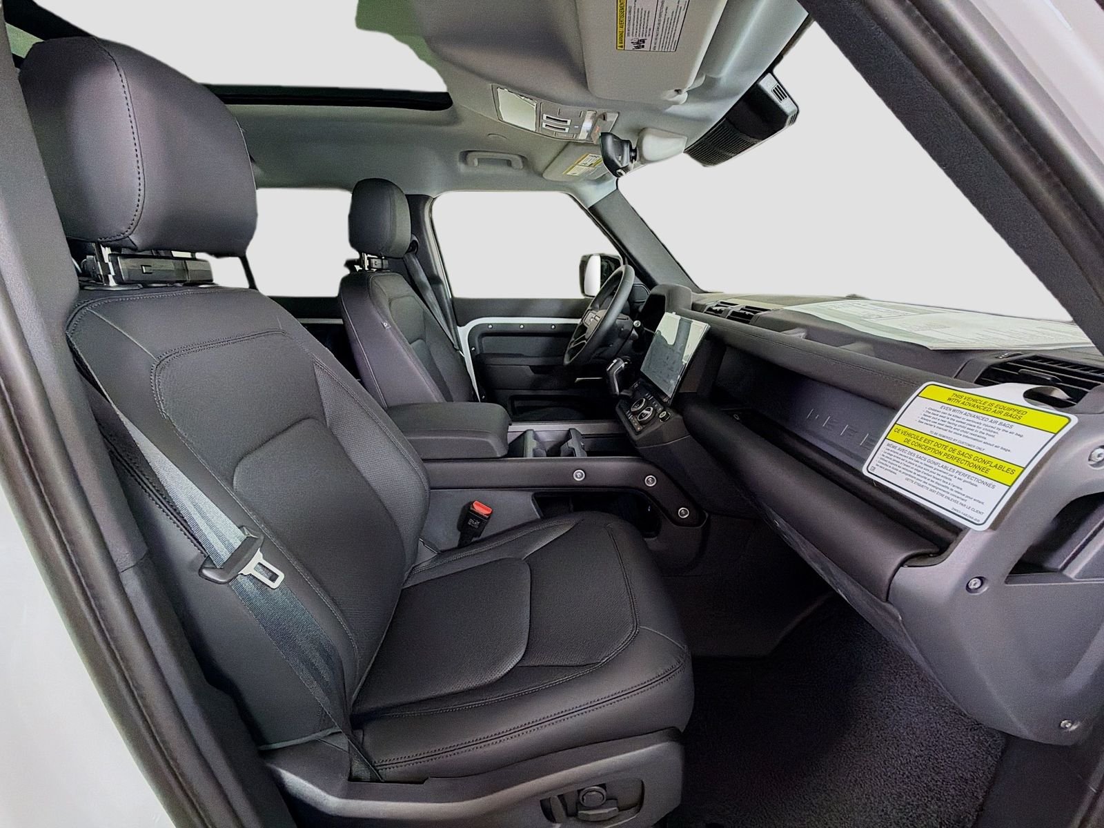 New 2026 Fuji White Land Rover S image 34