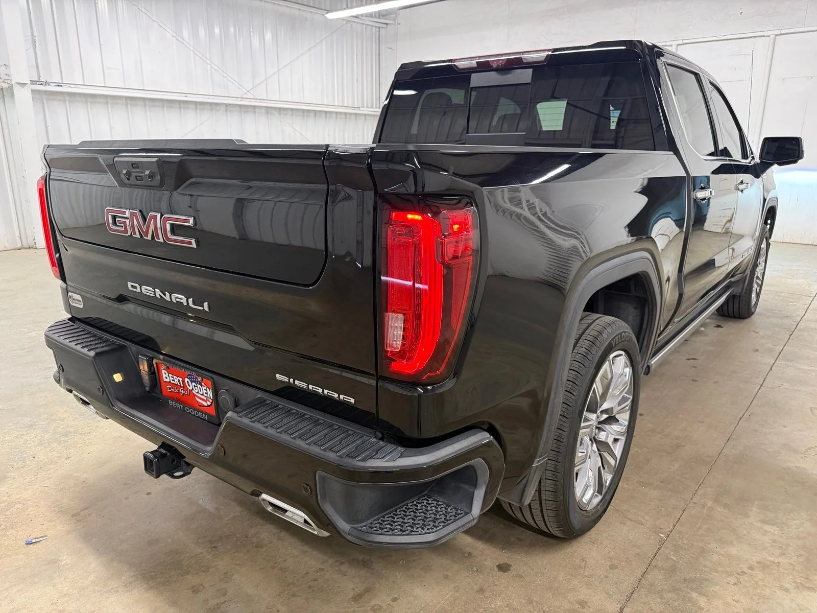 Used 2024 Black GMC Denali image 8