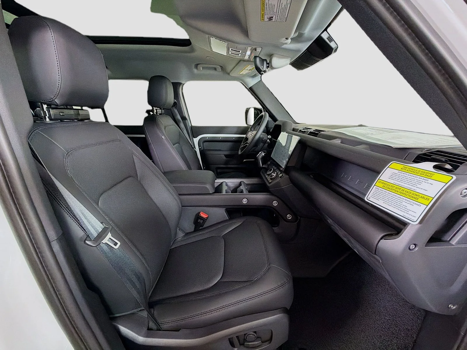 New 2026 Fuji White Land Rover S image 34