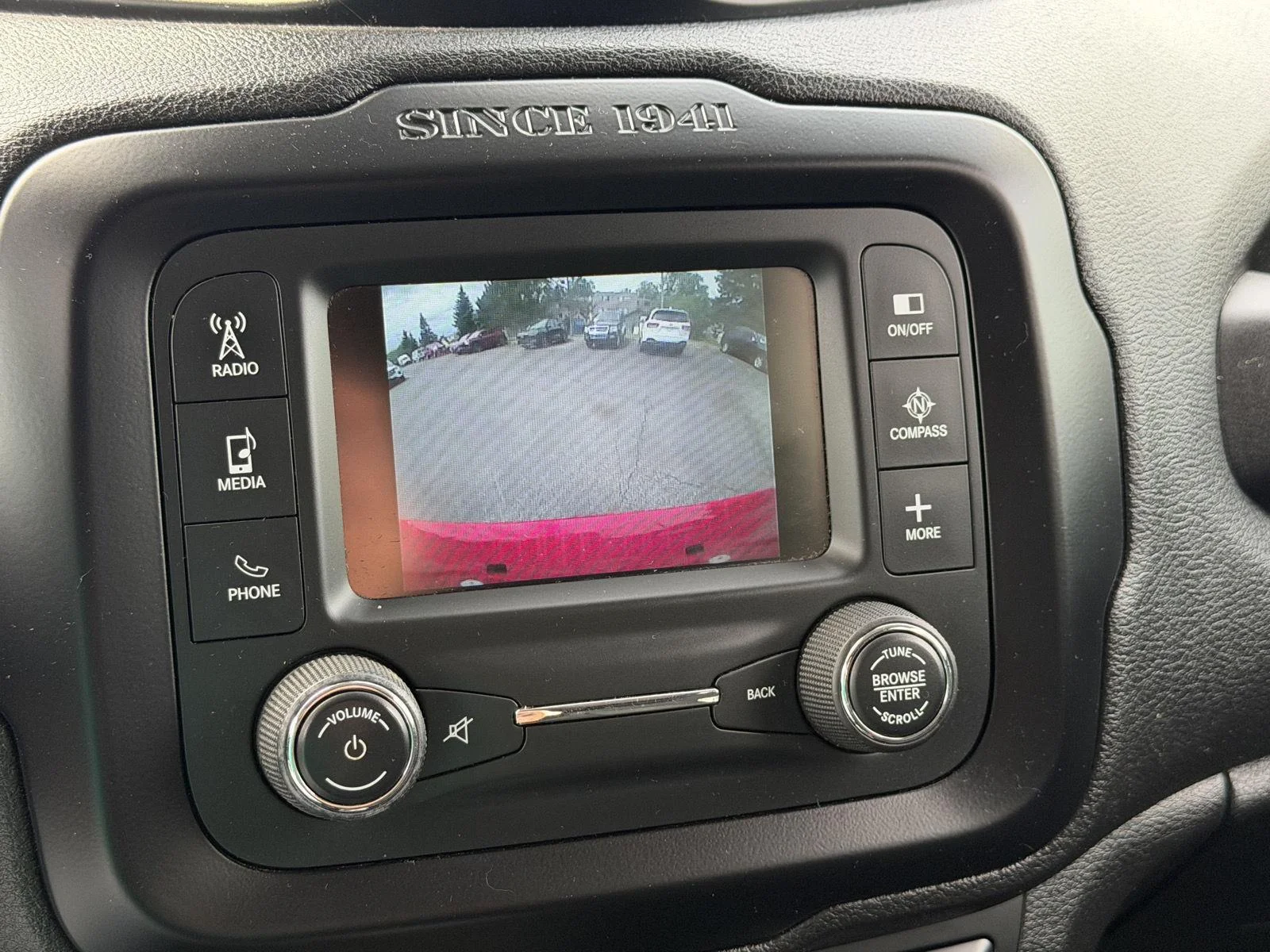 Used 2015 Colorado Red Jeep Latitude image 9