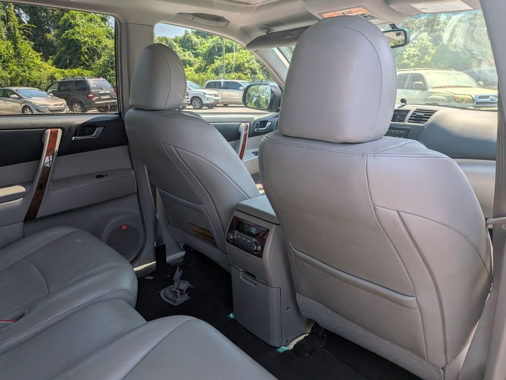 Used 2012 Gray Toyota Limited image 26