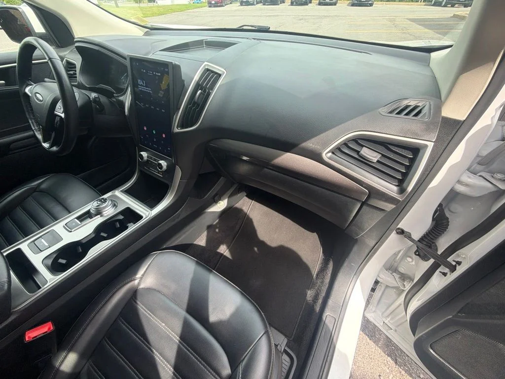 Used 2024 White Ford SEL image 41