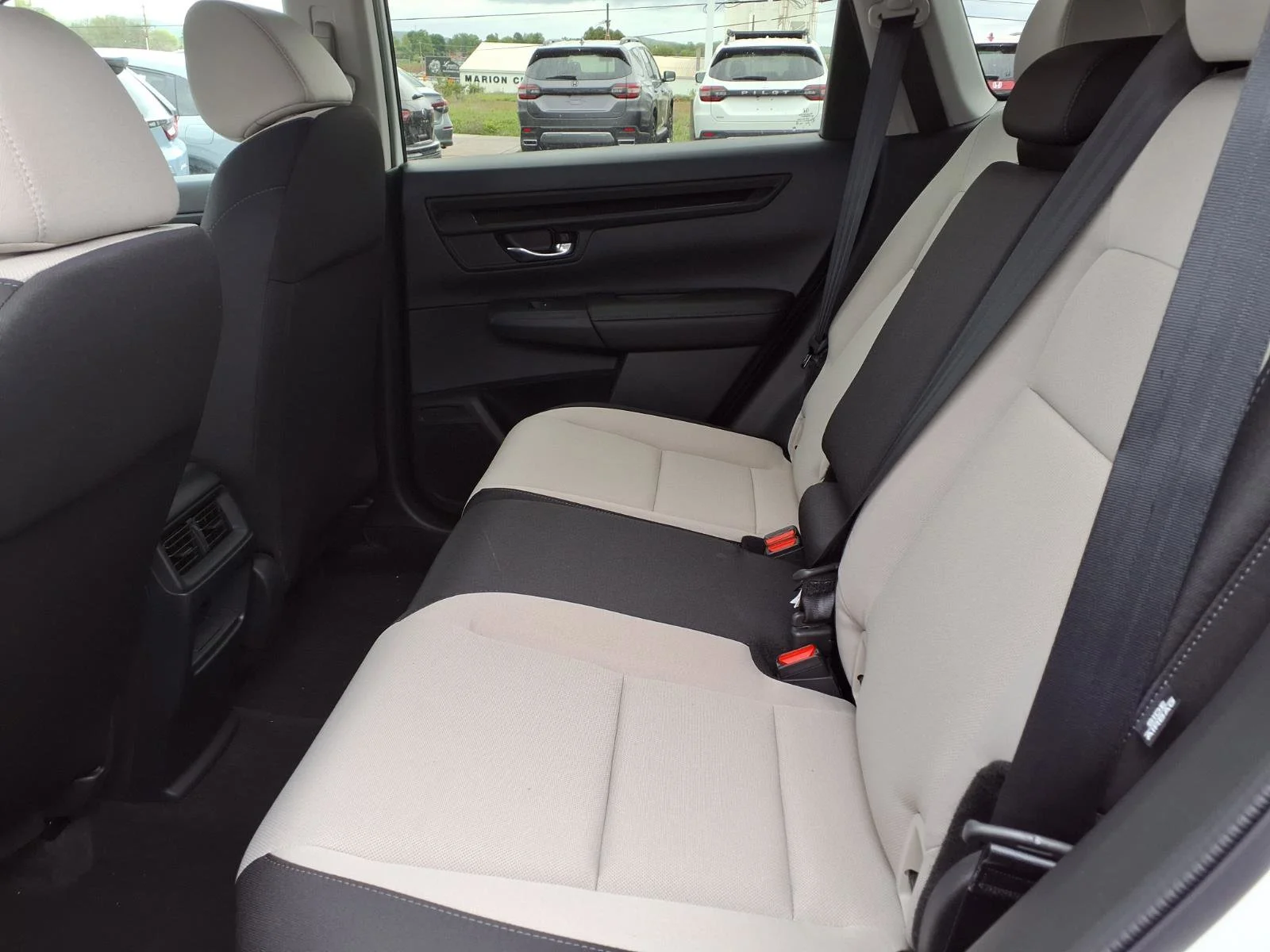 New 2026 Platinum White Pearl Honda LX image 7