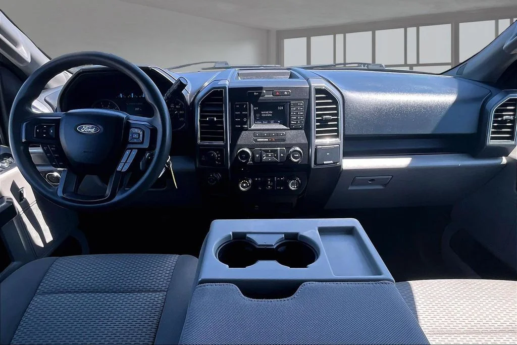 Used 2017 Black Ford XLT image 17