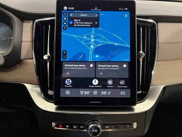 New 2026 Crystal White Volvo Plus image 16