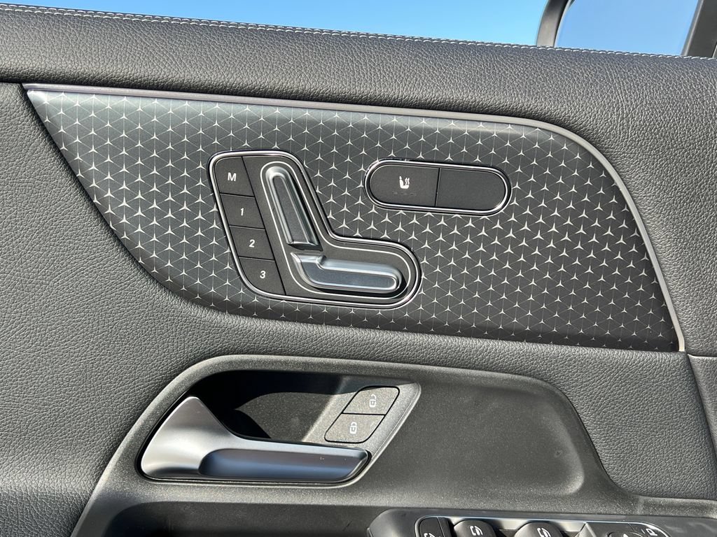 New 2026 Mountain Grey Metallic Mercedes-Benz GLA 250 image 51