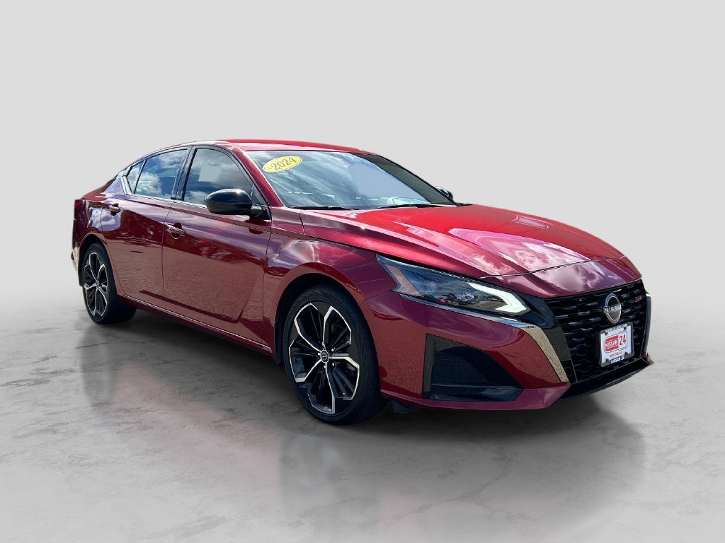 Used 2024 Red Nissan 2.5 SR image 7