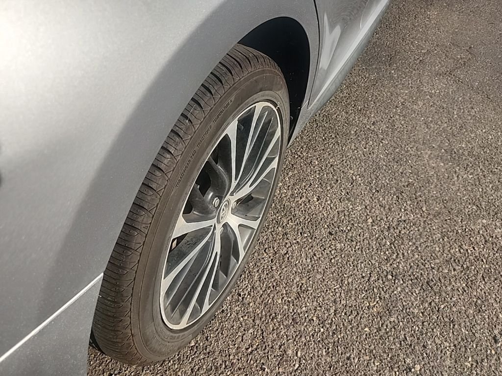 Used 2019 Silver Toyota SE image 15