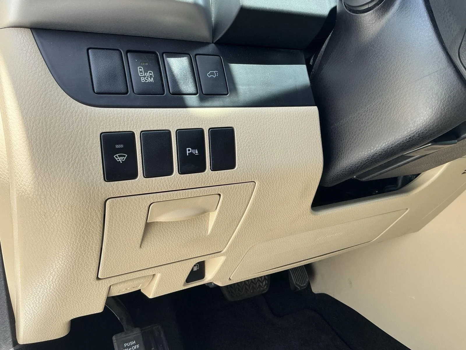 Used 2016 Blizzard Pearl TOYOTA Limited image 13