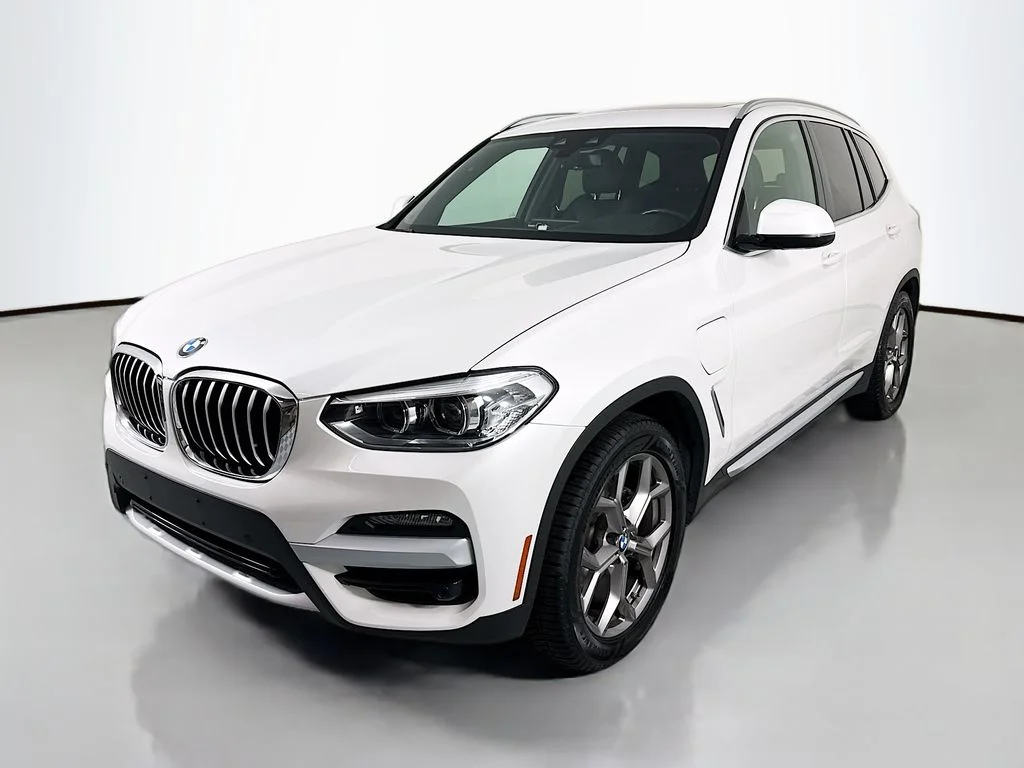 2020 BMW X3 xDrive30e's photo