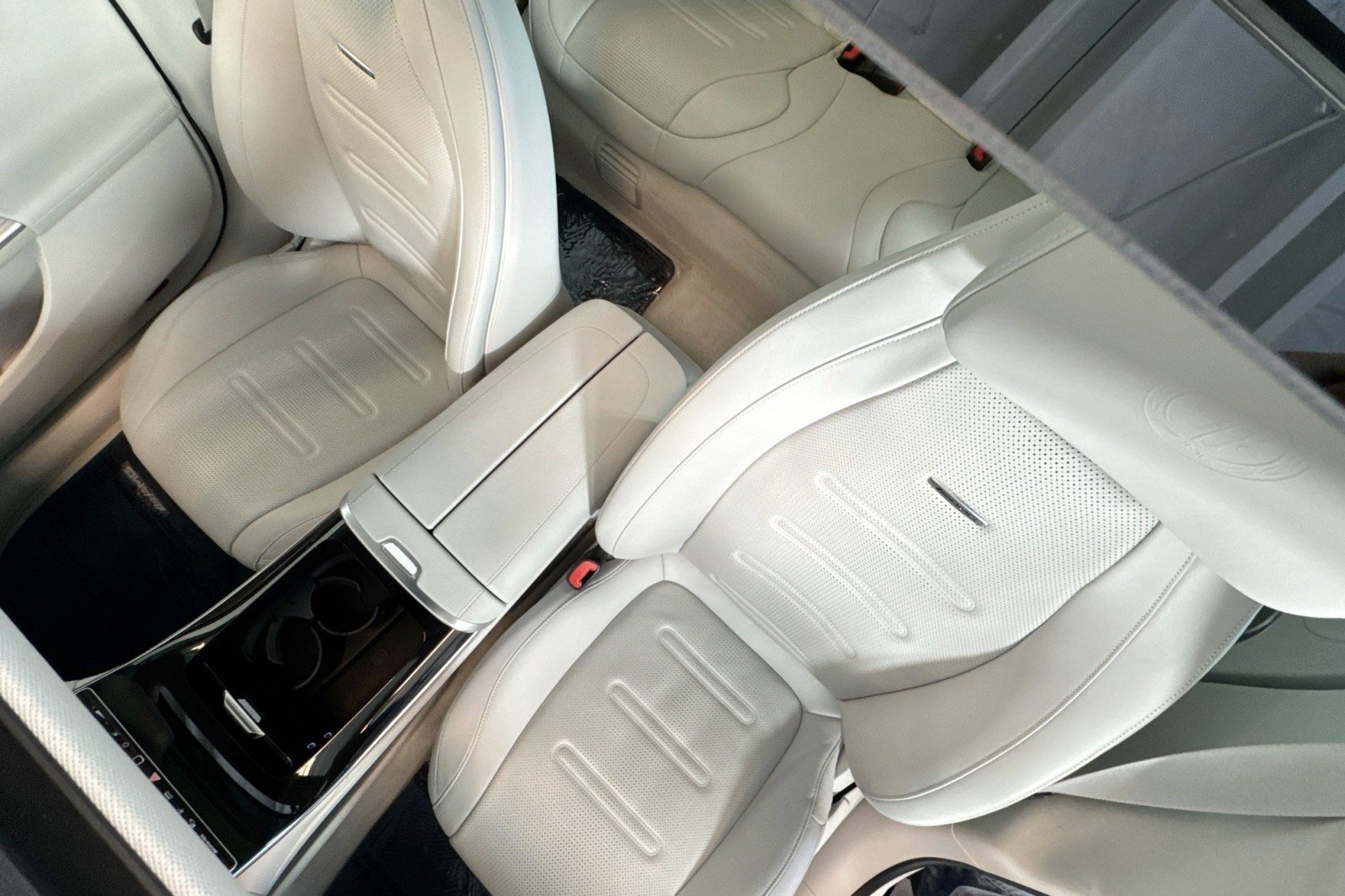 Certified Used 2023 MANUFAKTUR Moonlight White Metallic Mercedes-Benz AMG® EQE 4MATIC+ Sedan image 20