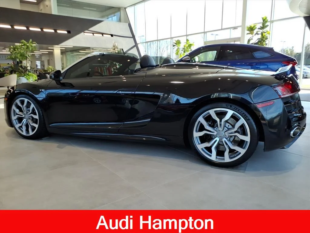 Used 2011 Phantom Black Pearl Audi 5.2L image 5