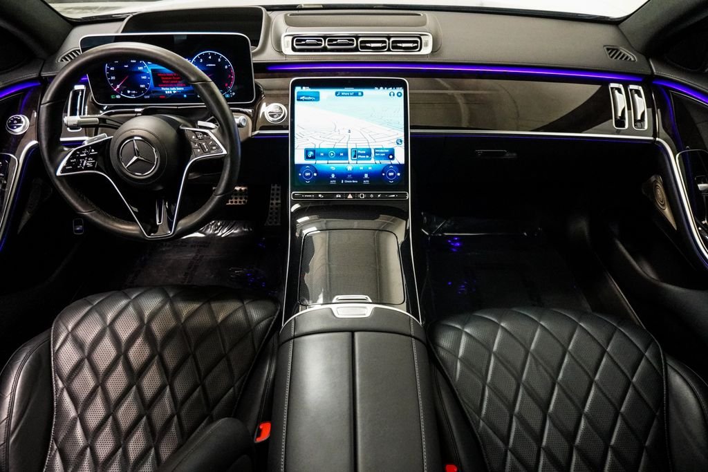 Used 2024 Black Mercedes-Benz S 580 image 11