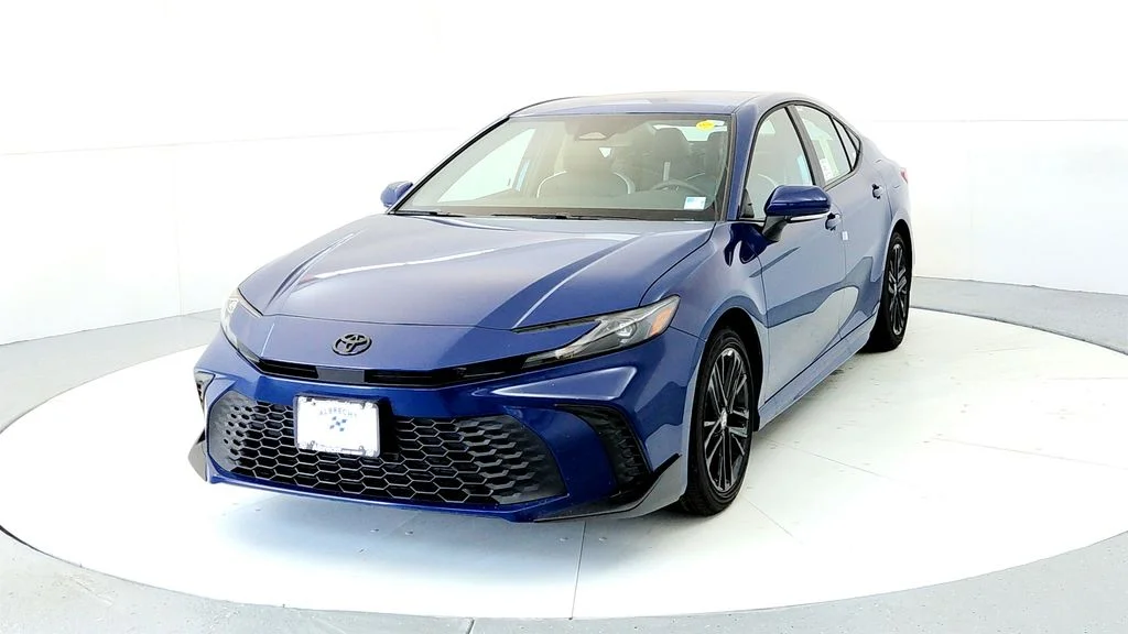 New 2026 Reservoir Blue Toyota SE image 2
