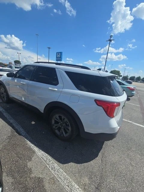 Used 2021 Oxford White Ford XLT image 8