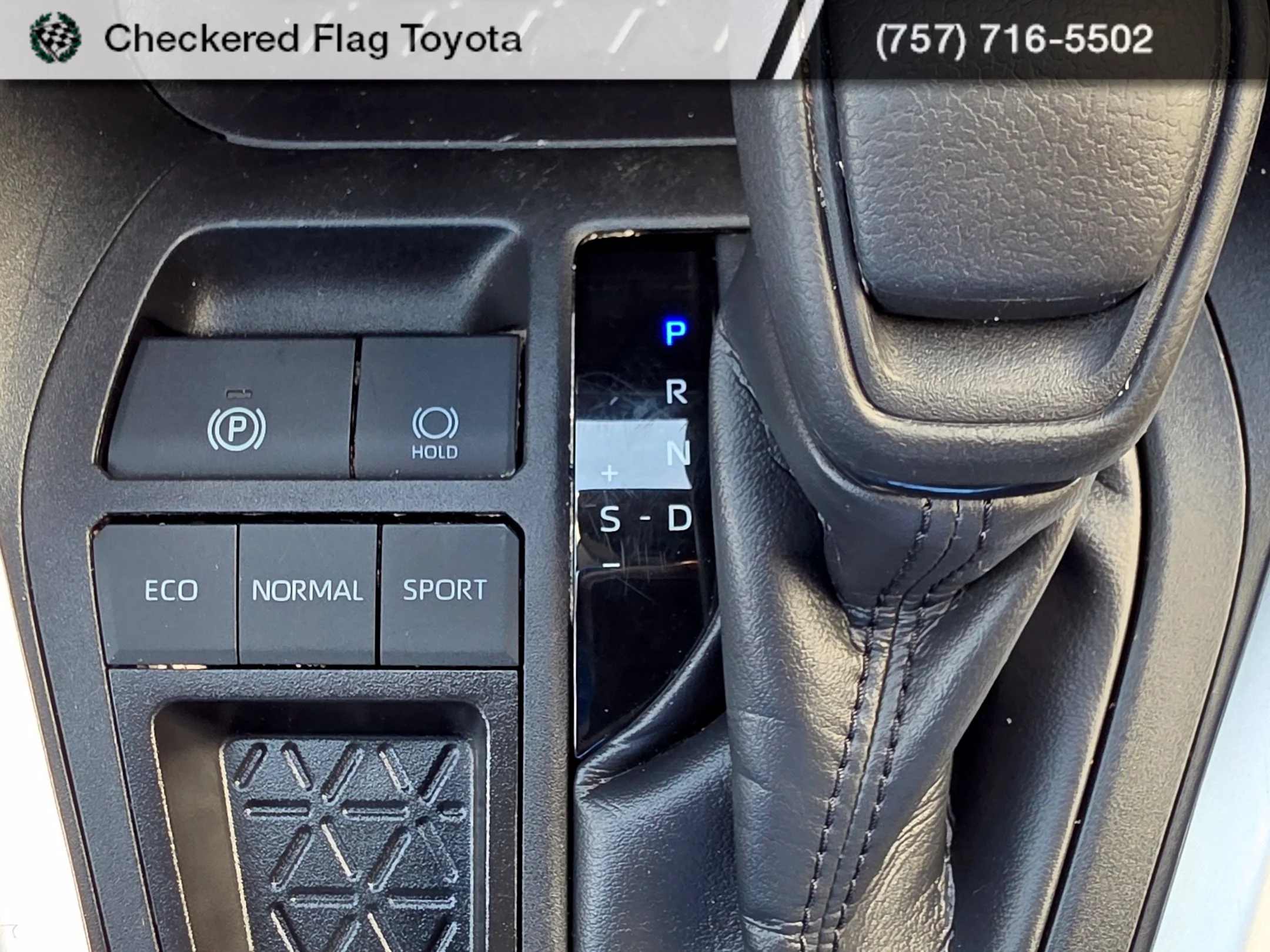 Used 2025 Silver Sky Metallic Toyota XLE image 25