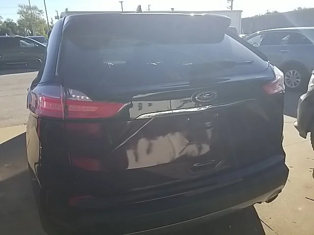 Used 2019 Red Ford SEL image 20