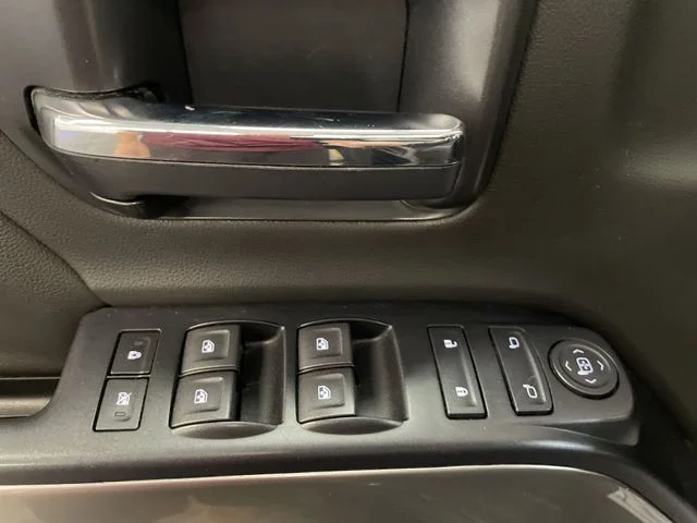 Used 2019 Graphite Metallic Chevrolet LT image 13