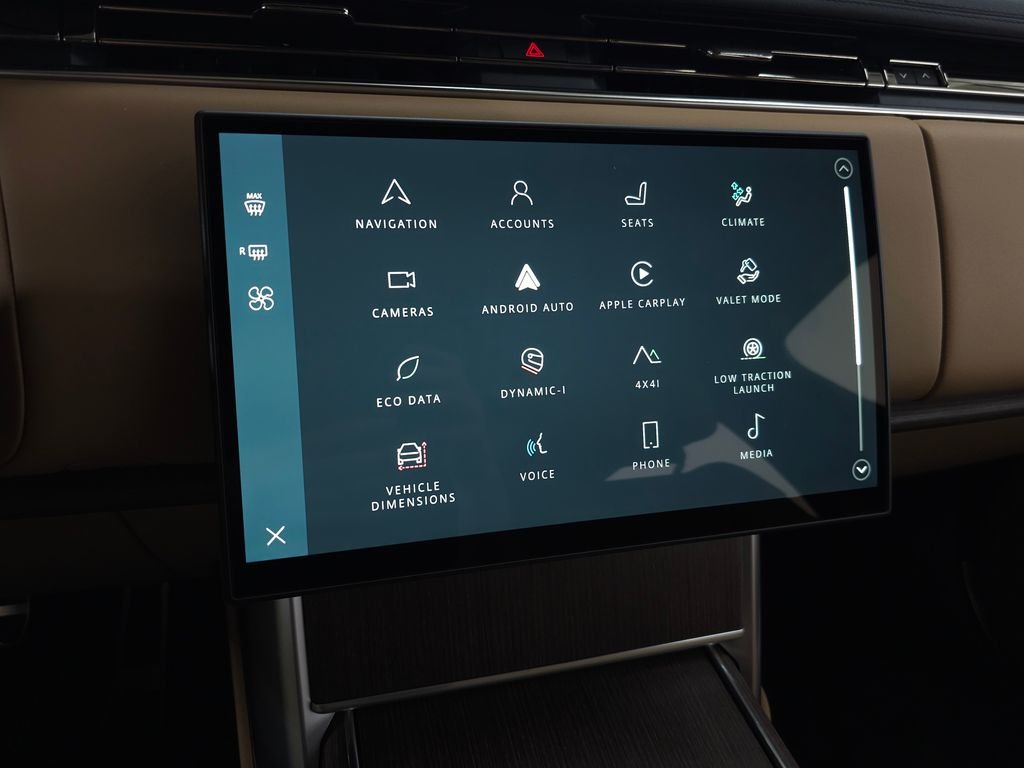 New 2026 Santorini Black Land Rover SE image 24