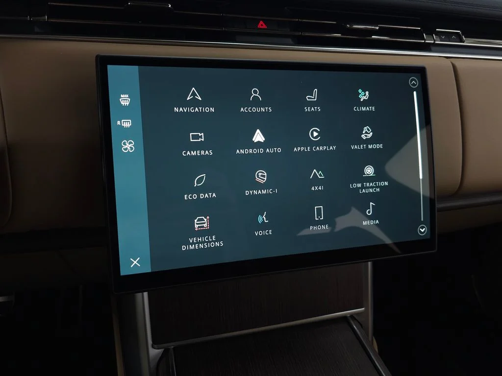 New 2026 Santorini Black Land Rover SE image 25