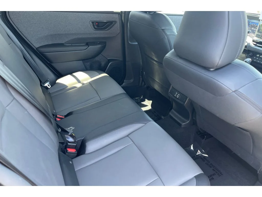 Used 2026 Sapphire Blue Pearl Subaru Premium image 18