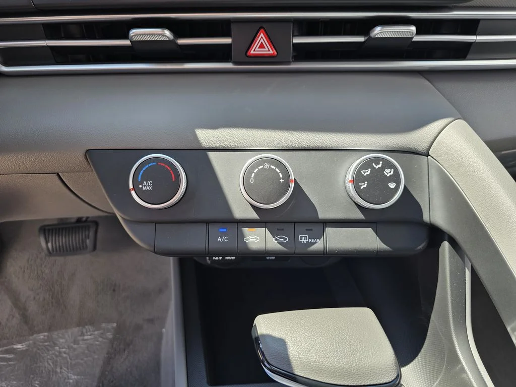 New 2026 Gray Hyundai SE image 19