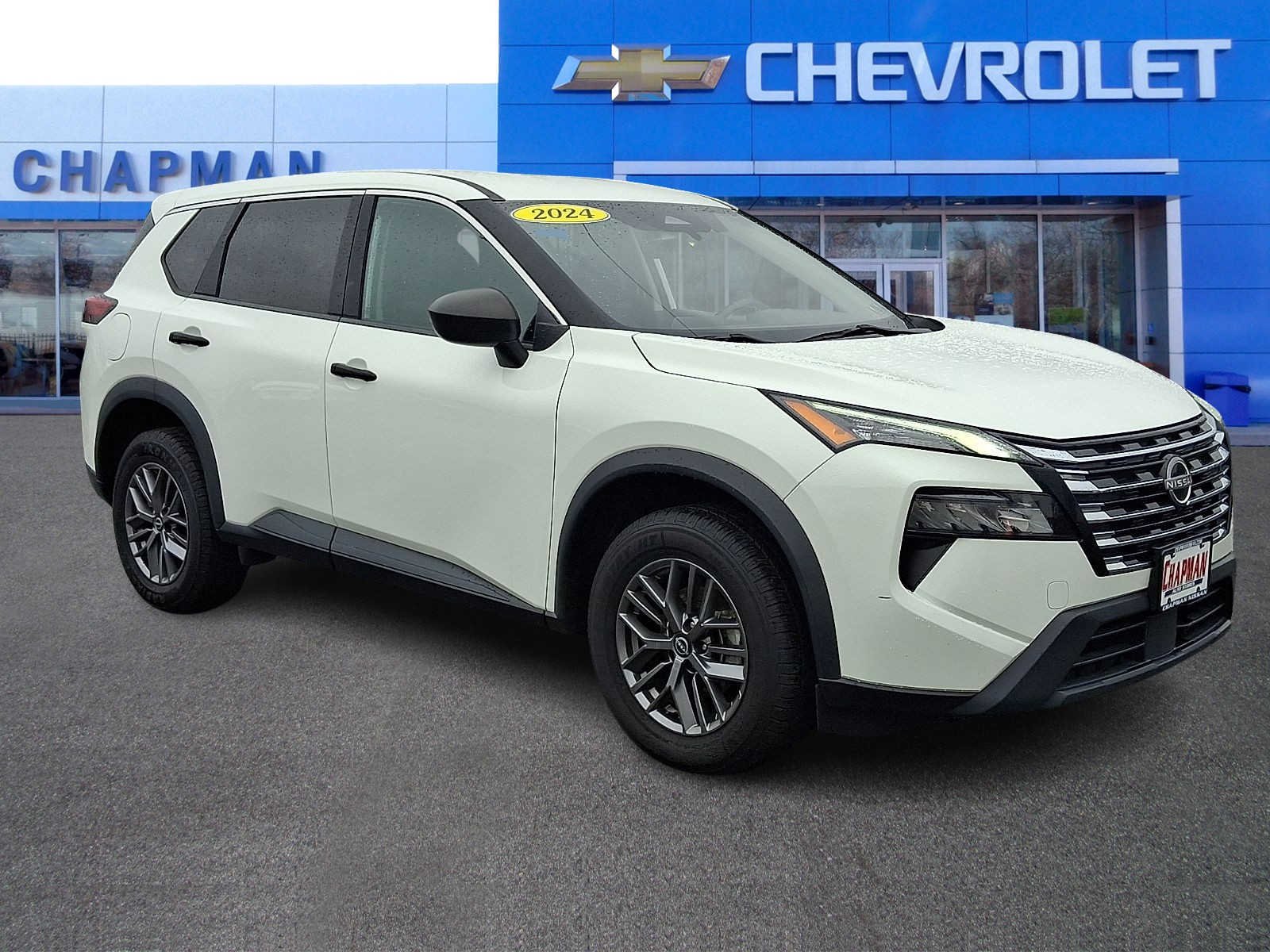 Used 2024 White Nissan S Intelligent AWD image 1