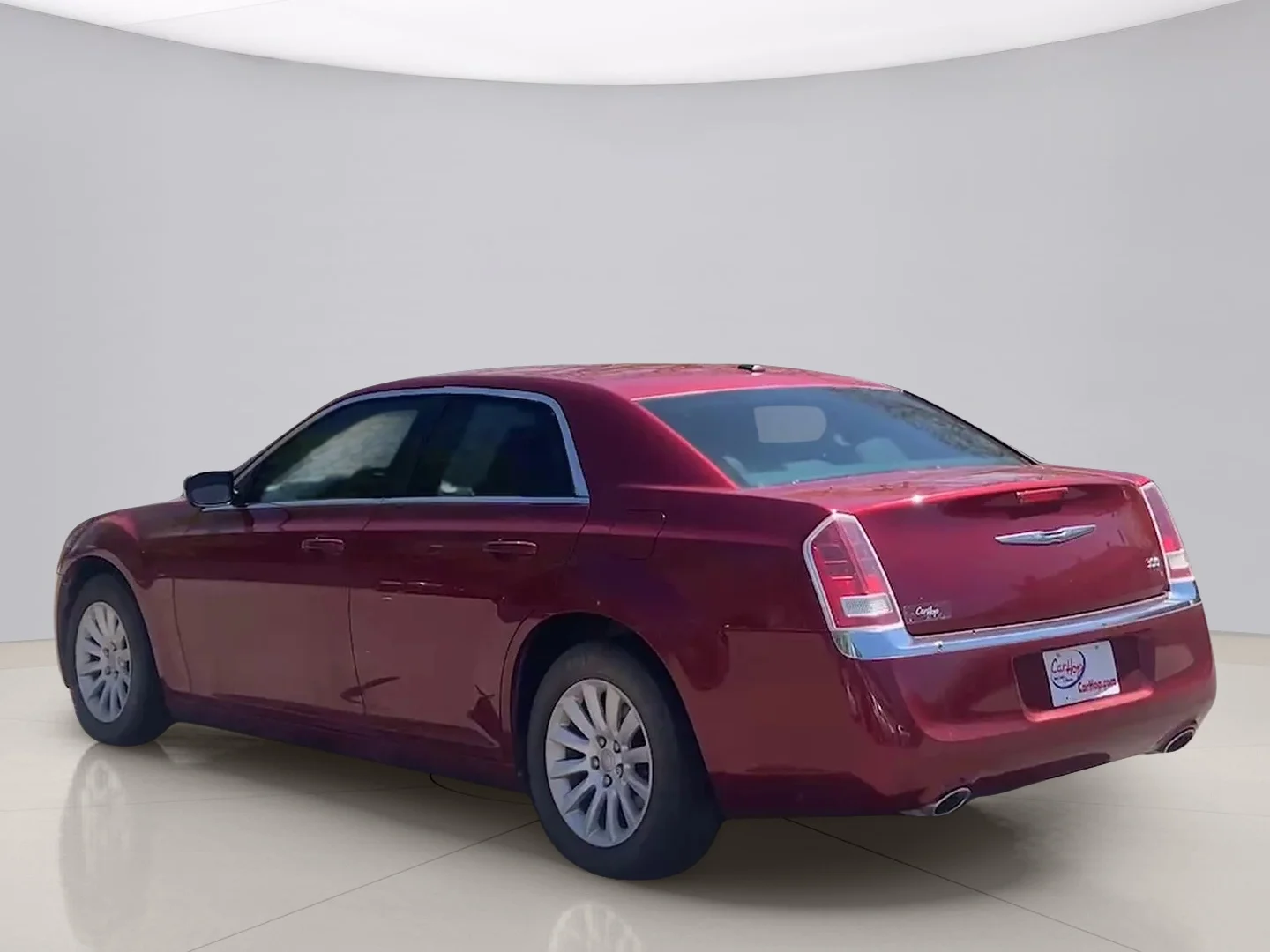 Used 2014 Red Chrysler RWD image 7
