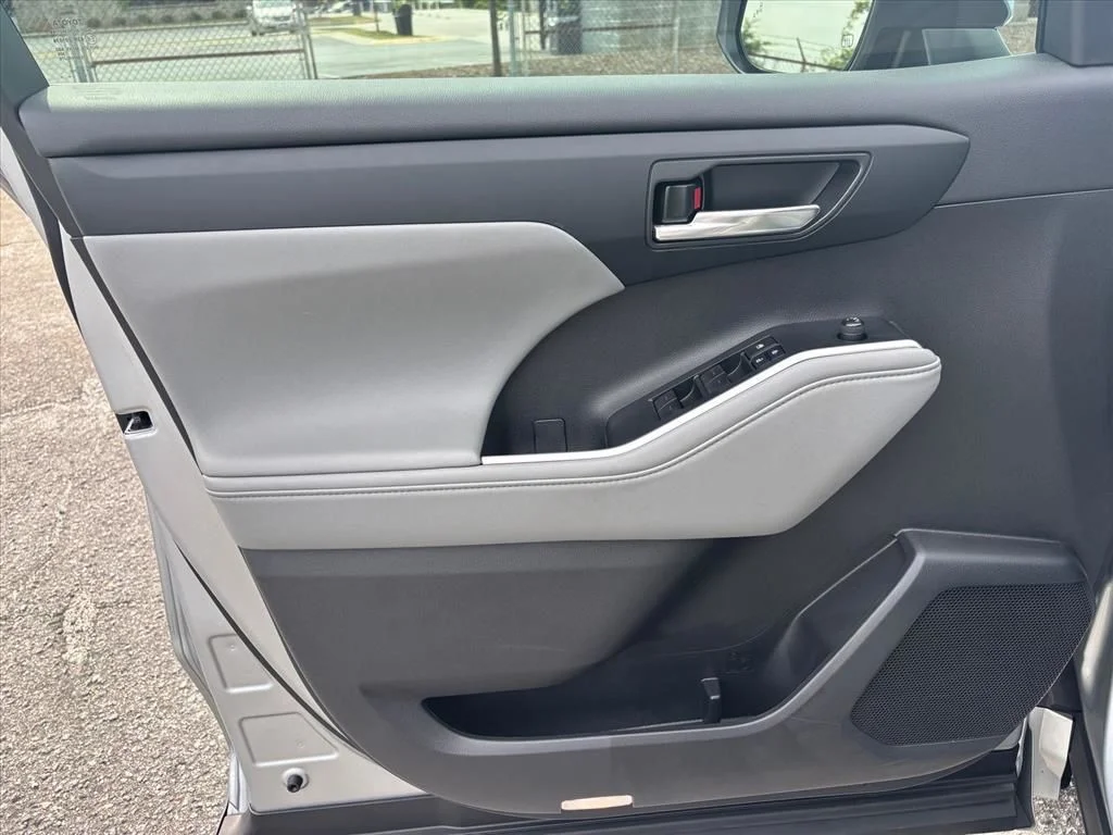 Used 2024 Silver Toyota XLE image 11