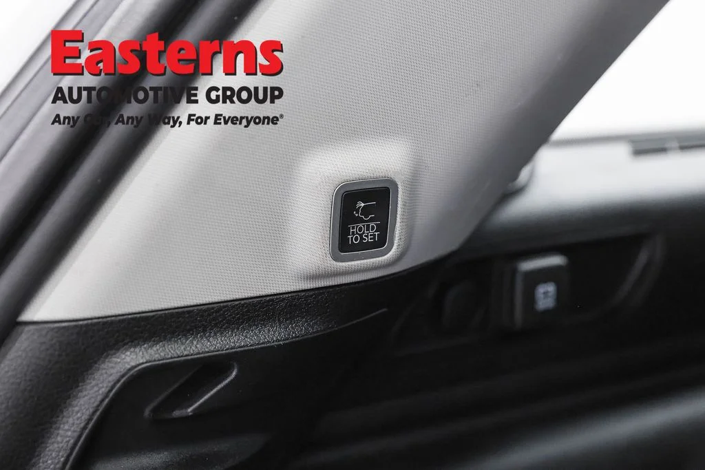 Used 2023 White Jeep 4xe image 27