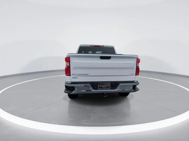 Used 2025 White Chevrolet LTZ image 7