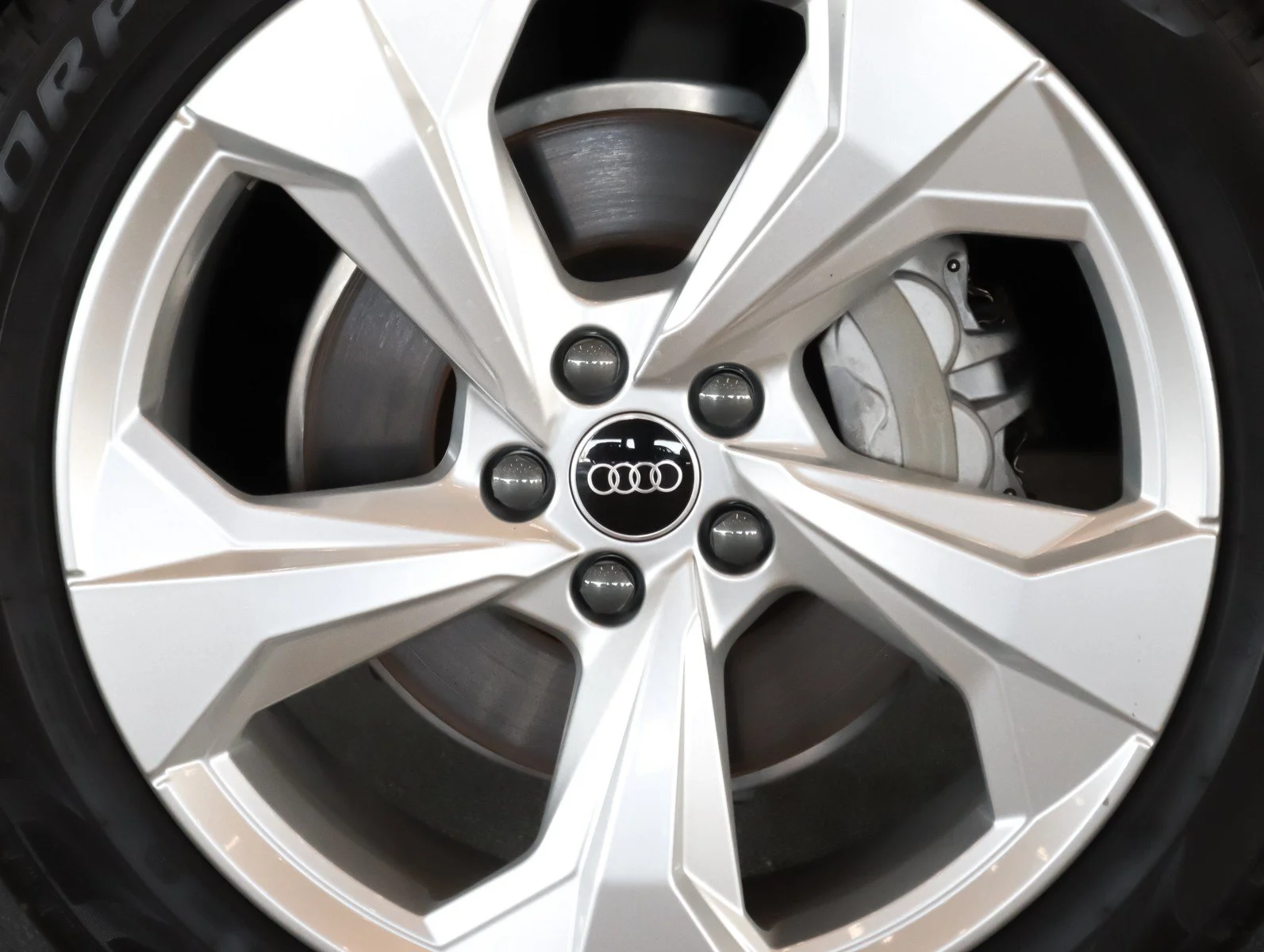 Used 2025 Mythos Black Metallic Audi S line Premium Plus image 7