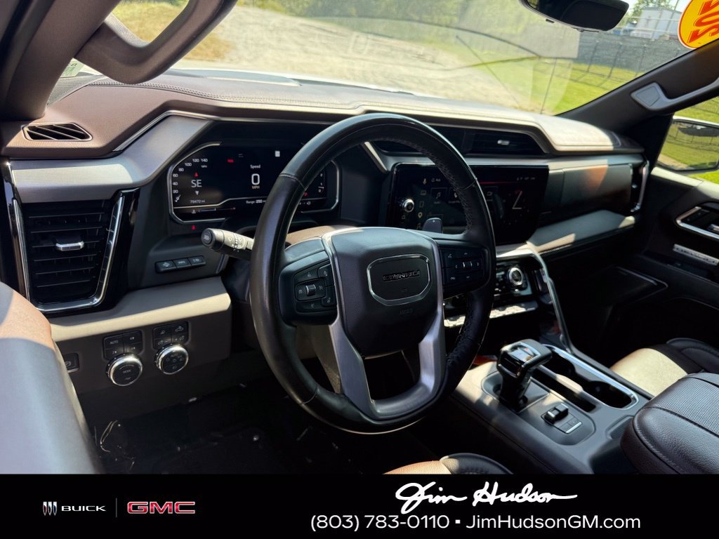 Used 2024 White GMC Denali image 4