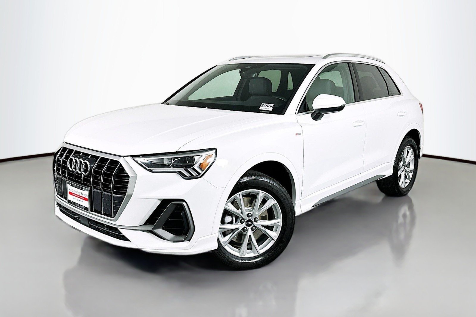 2025 Audi Q3 45 TFSI S Line Premium quattro's photo