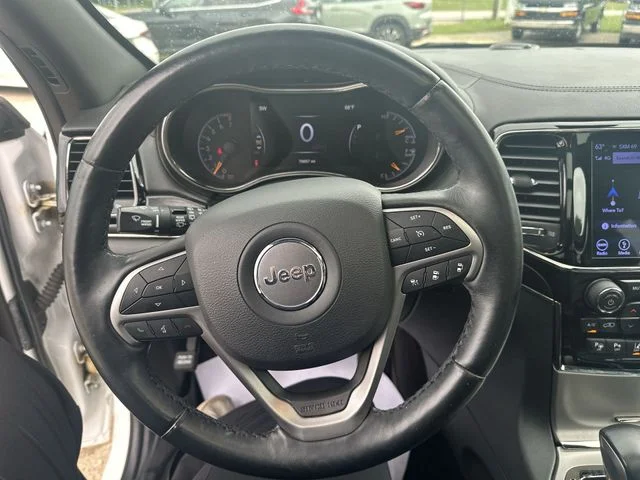 Used 2019 White Jeep Overland image 14
