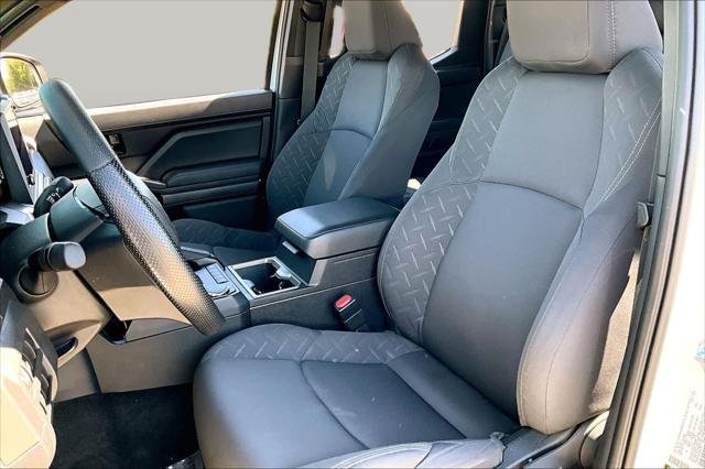 Certified Used 2025 ICE CAP Toyota  image 7