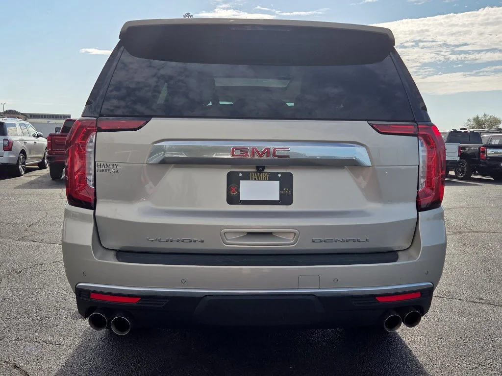 Used 2022 PEARL BEIGE METALLIC GMC Denali image 11