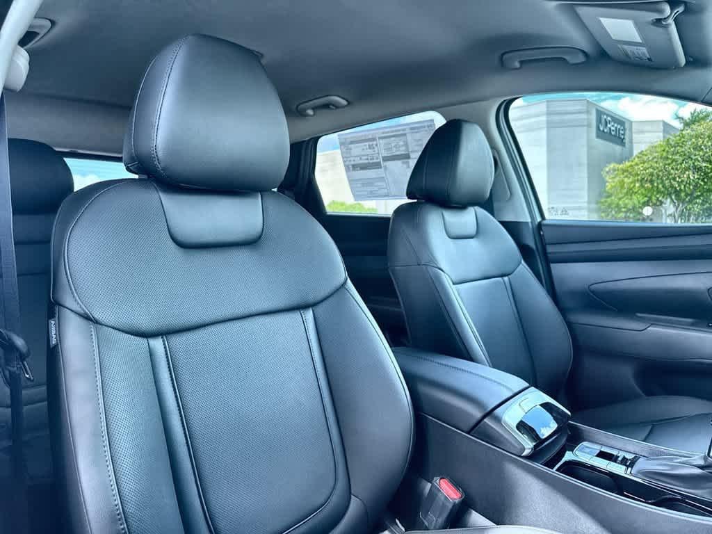 New 2026 Shimmering Silver Hyundai SEL Plus FWD image 27