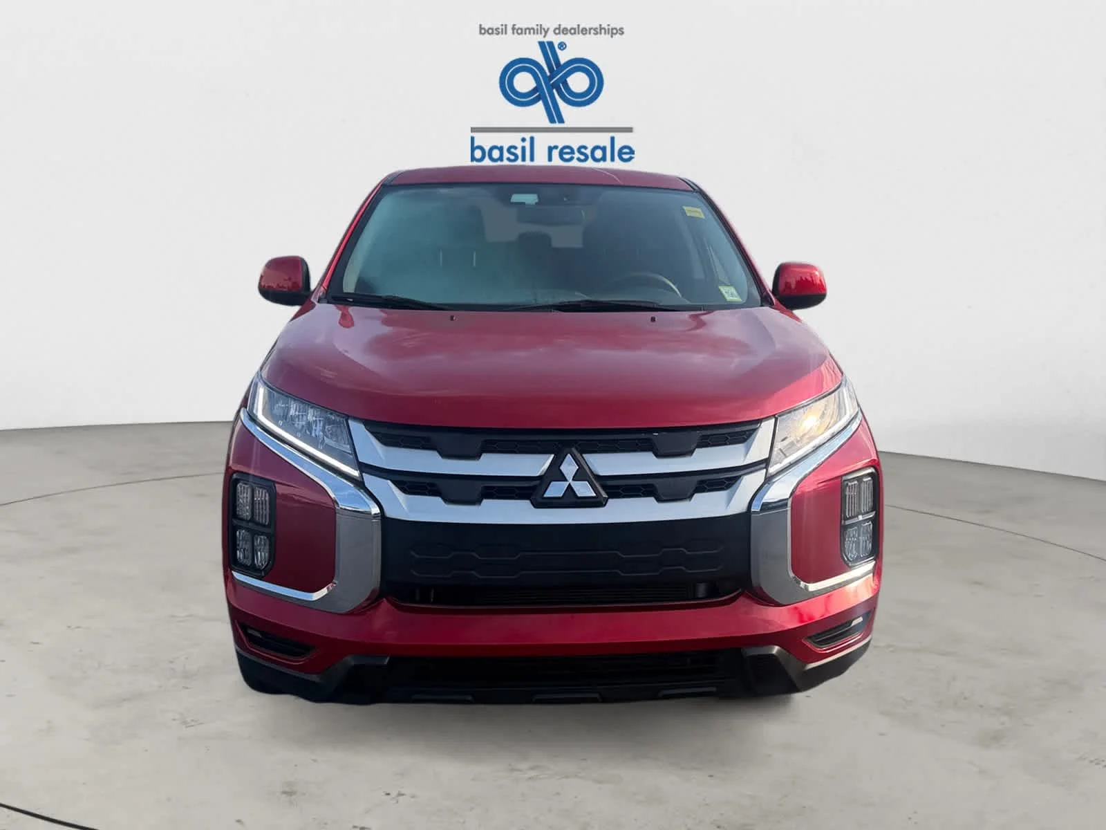 Used 2024 Red Diamond Mitsubishi ES image 9