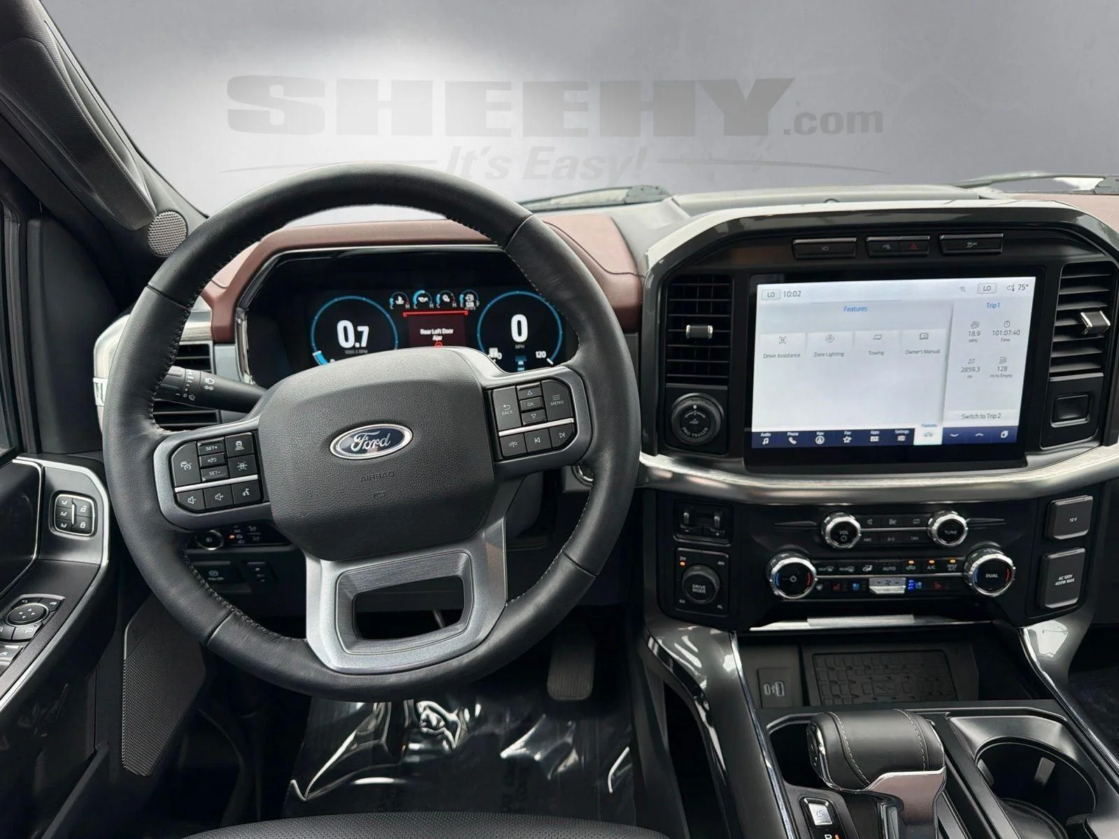 Used 2023 Agate Black Metallic Ford LARIAT image 3