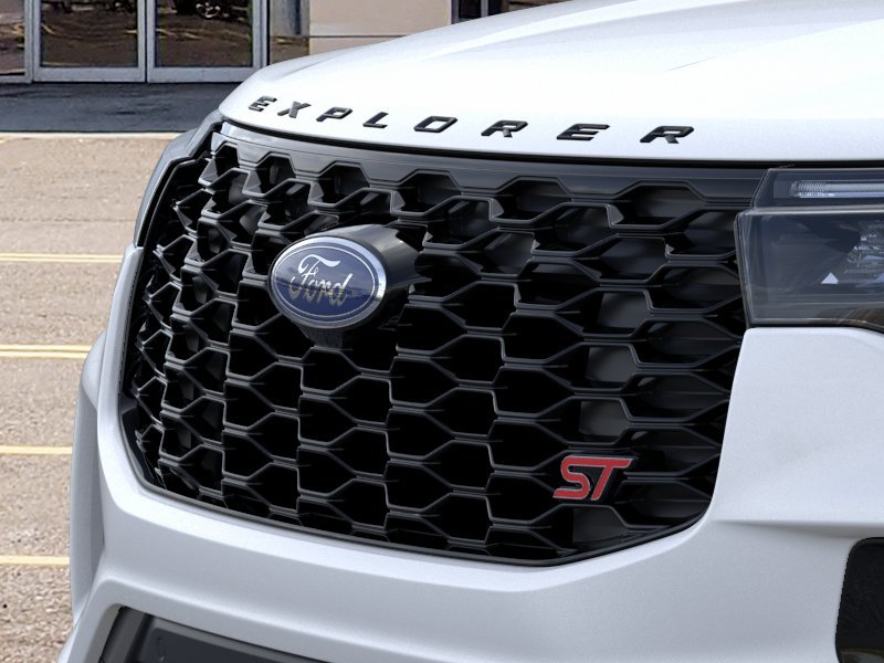New 2026 Star White Metallic Tri-Coat Ford ST image 17