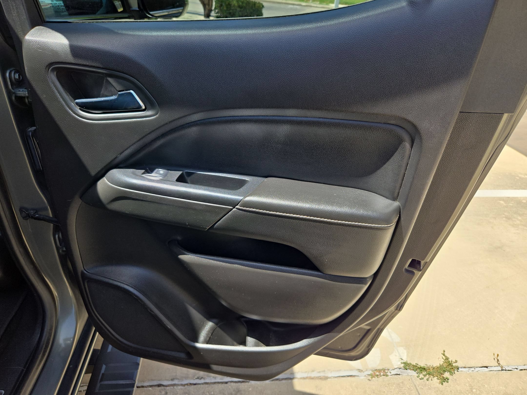 Used 2018 Mineral Metallic GMC 2WD Denali image 27