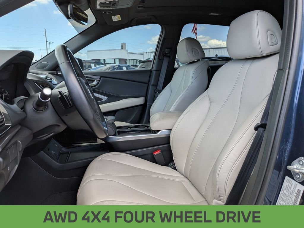 Used 2025  Acura Base image 16