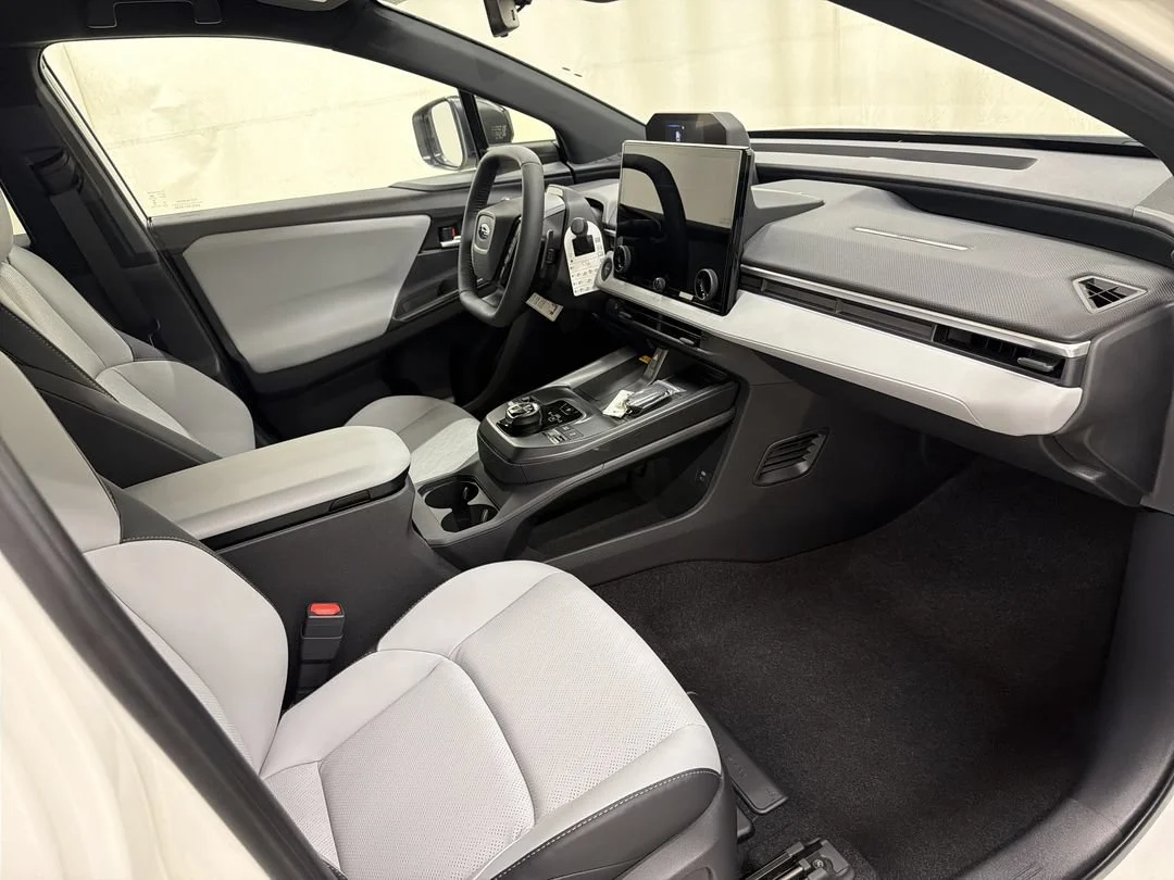 New 2027 Crystal White Pearl Subaru Limited image 15