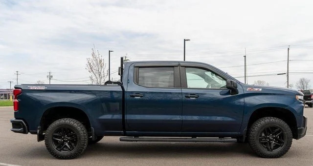 Used 2021 Blue Chevrolet LT Trail Boss image 5