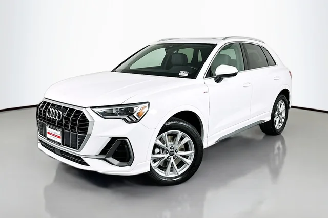 2025 Audi Q3 S line Premium